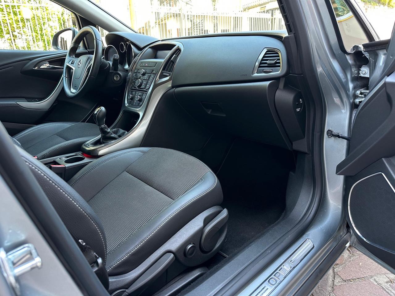 Opel Astra 1.7 CDTI 110CV Sports Tourer Cosmo