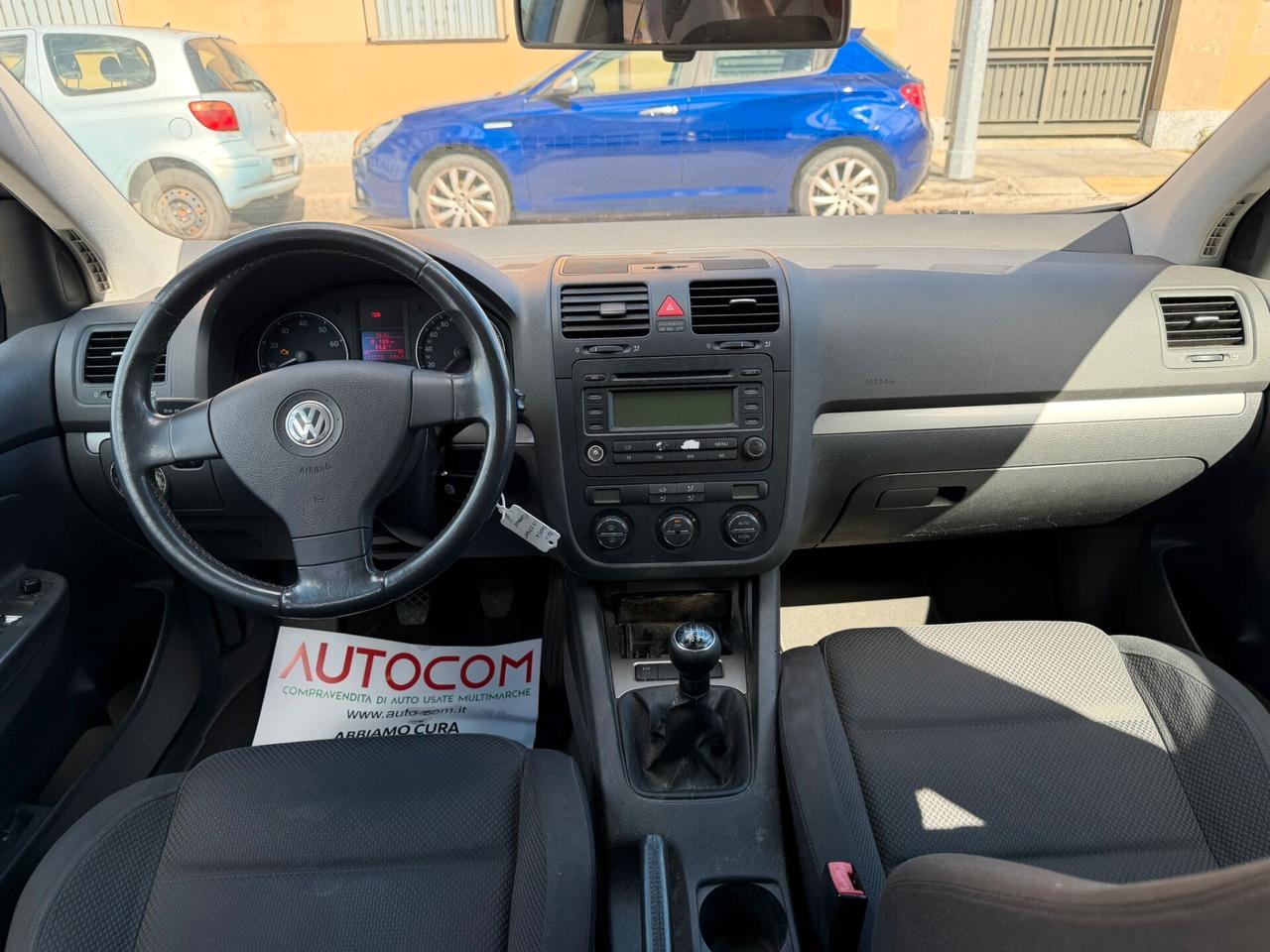 Volkswagen Golf 1.6 16V FSI 5p. Sportline