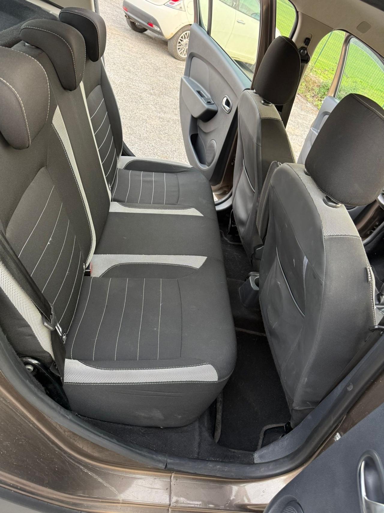 Dacia Sandero 1.5 dCi 8V 90CV Start&Stop Serie Speciale Wow