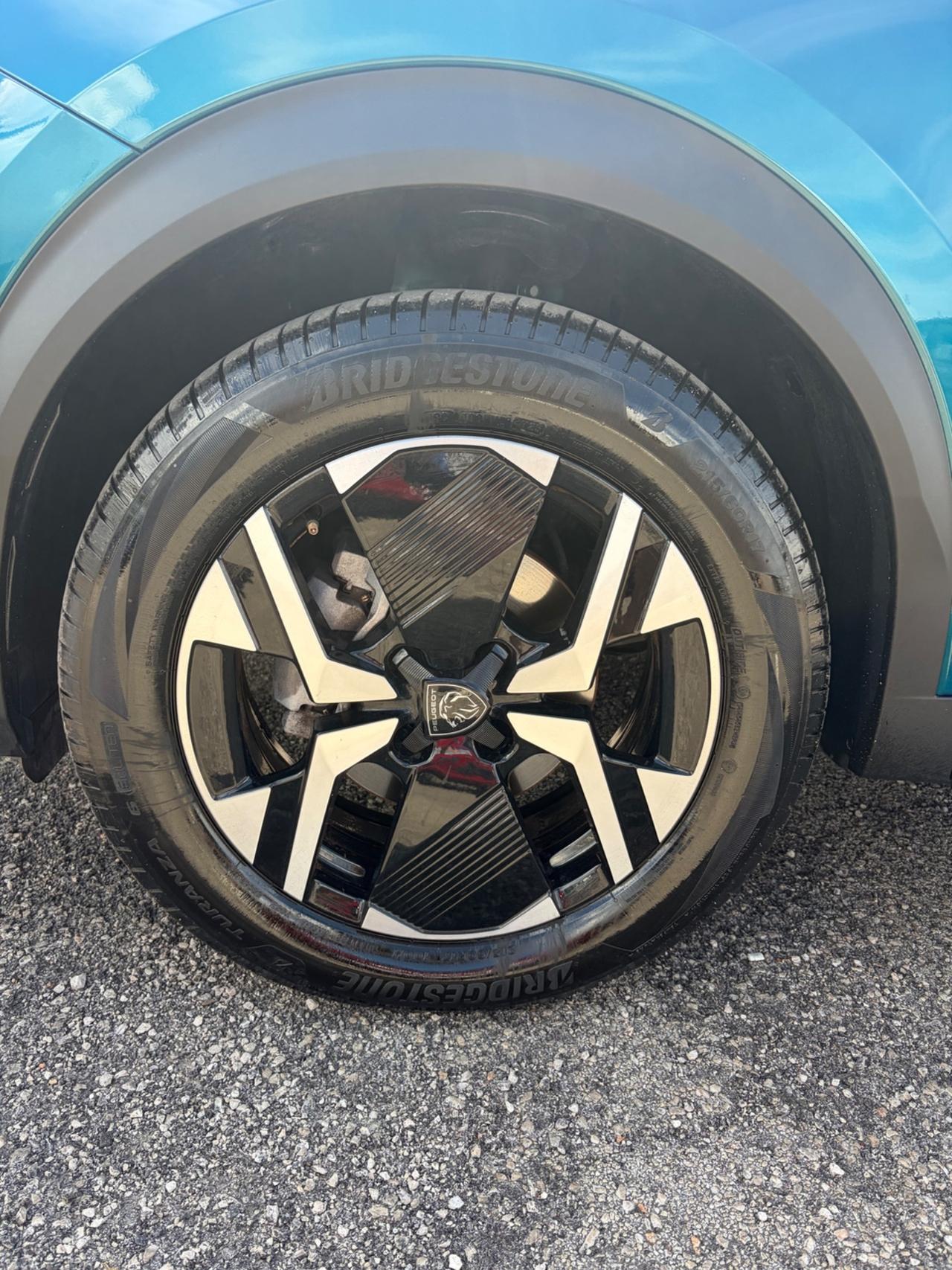 Peugeot 2008 PureTech 100 S&S Allure