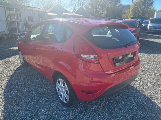 Ford Fiesta 1.4 5 porte Bz.- GPL Titanium