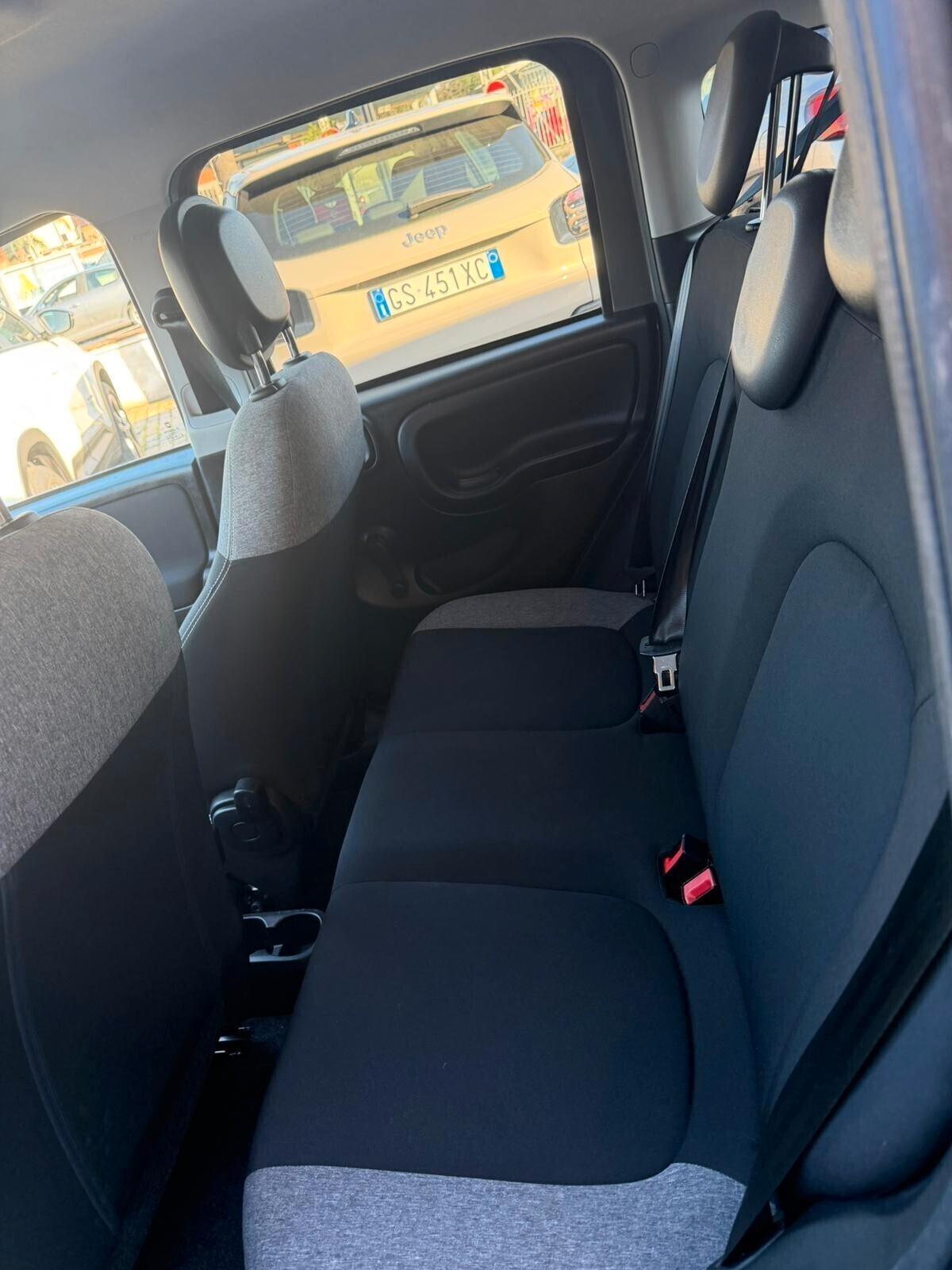 Fiat Panda 1.0 FireFly S&S Hybrid Red