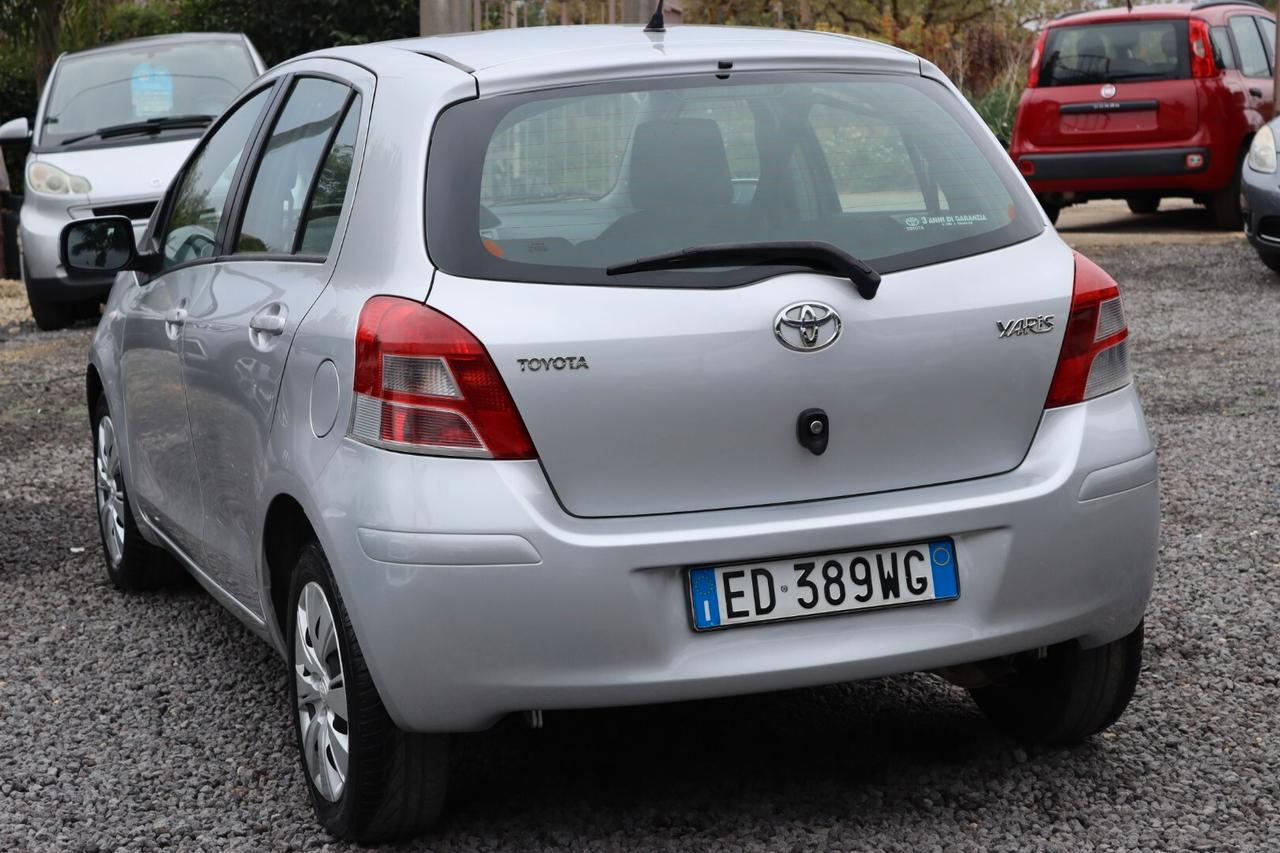 Toyota Yaris 1.4 D-4D DPF 5 porte