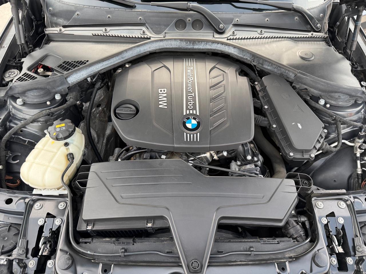 Bmw 118 118d 5p. Unique