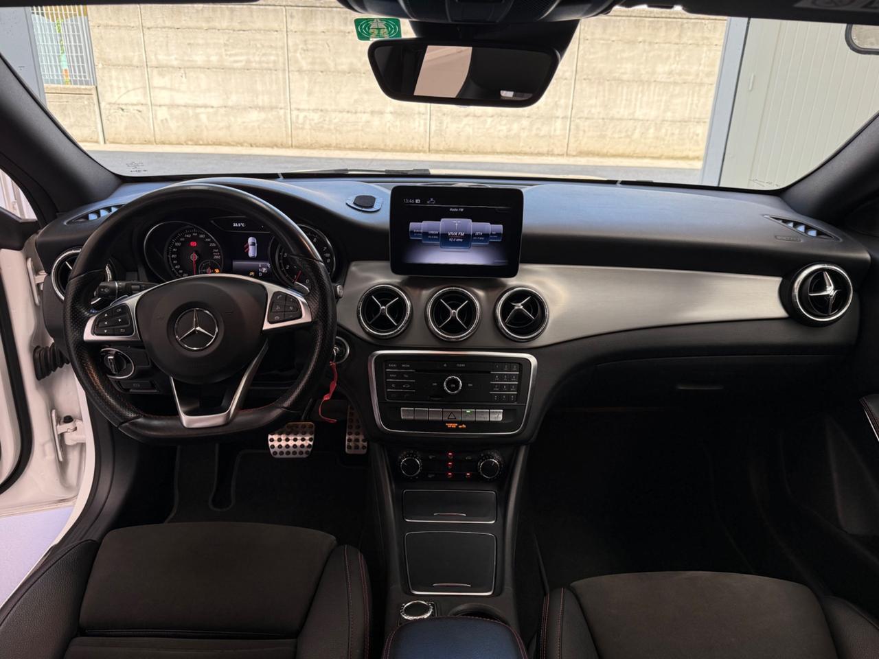 Mercedes-benz CLA 180 S.W. Premium