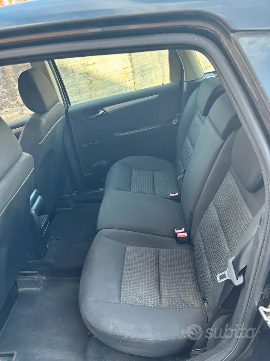 MERCEDES CLASSE B 180 2.0DIESEL 2010
