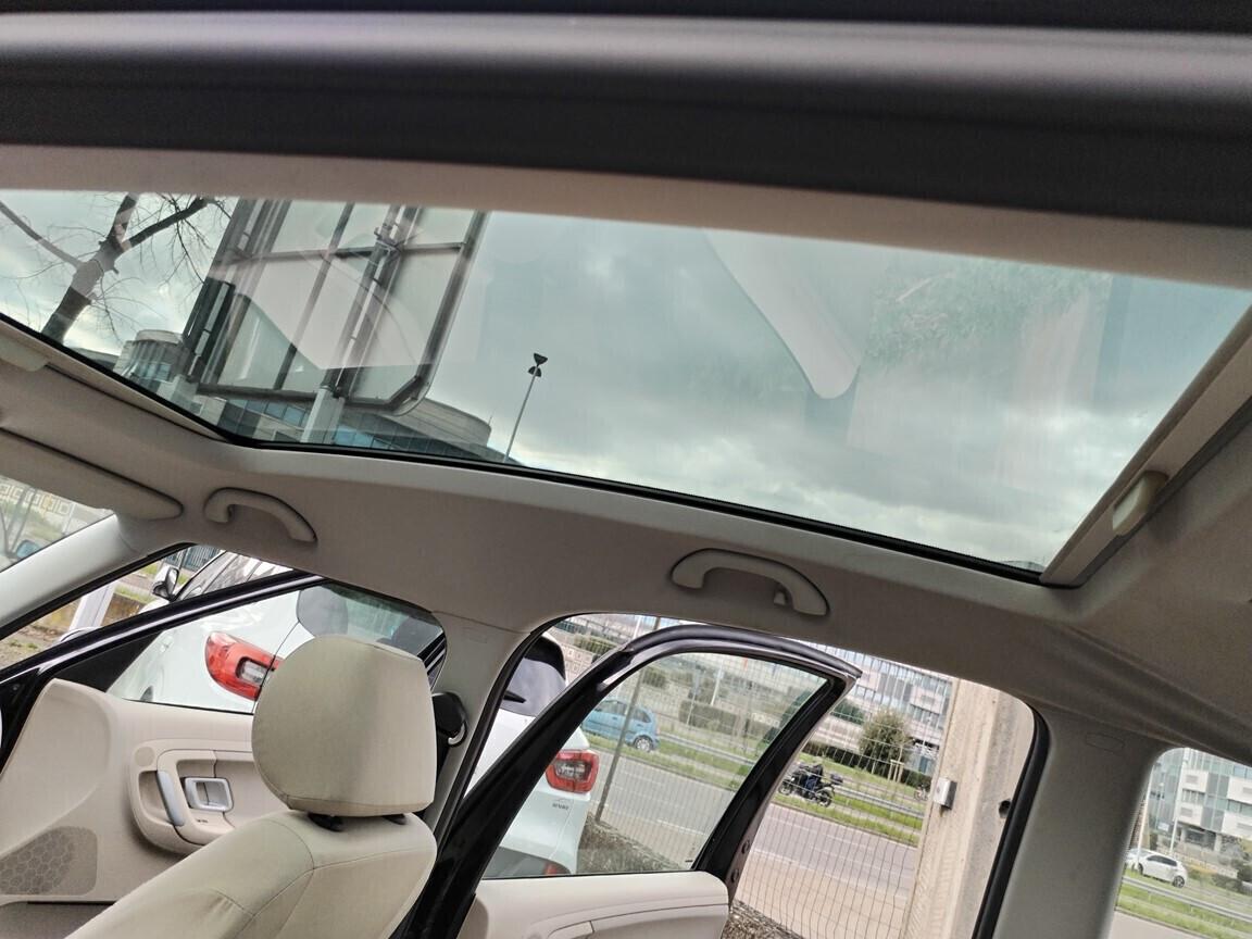 Skoda Roomster 1.4 16V Sport 90000km tetto panoramico consegna con manutenzioni fatte
