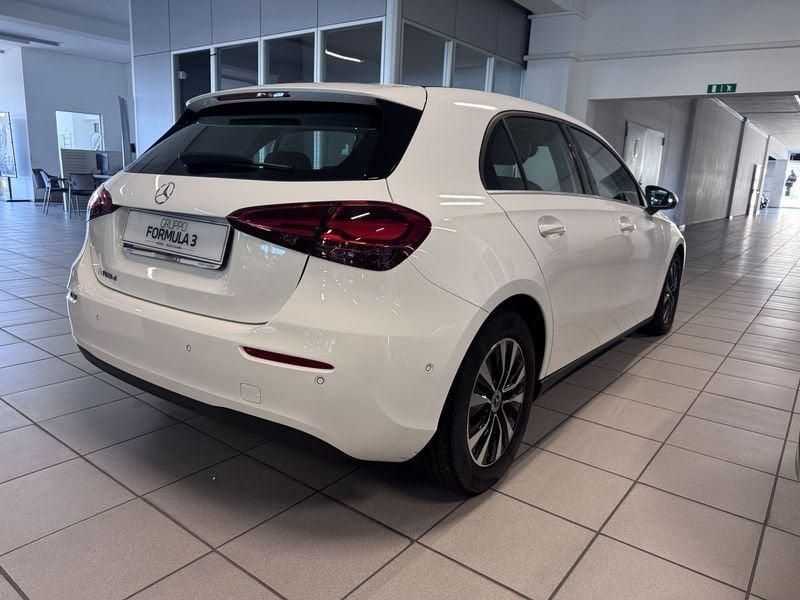Mercedes-Benz Classe A A 180 d Advanced auto
