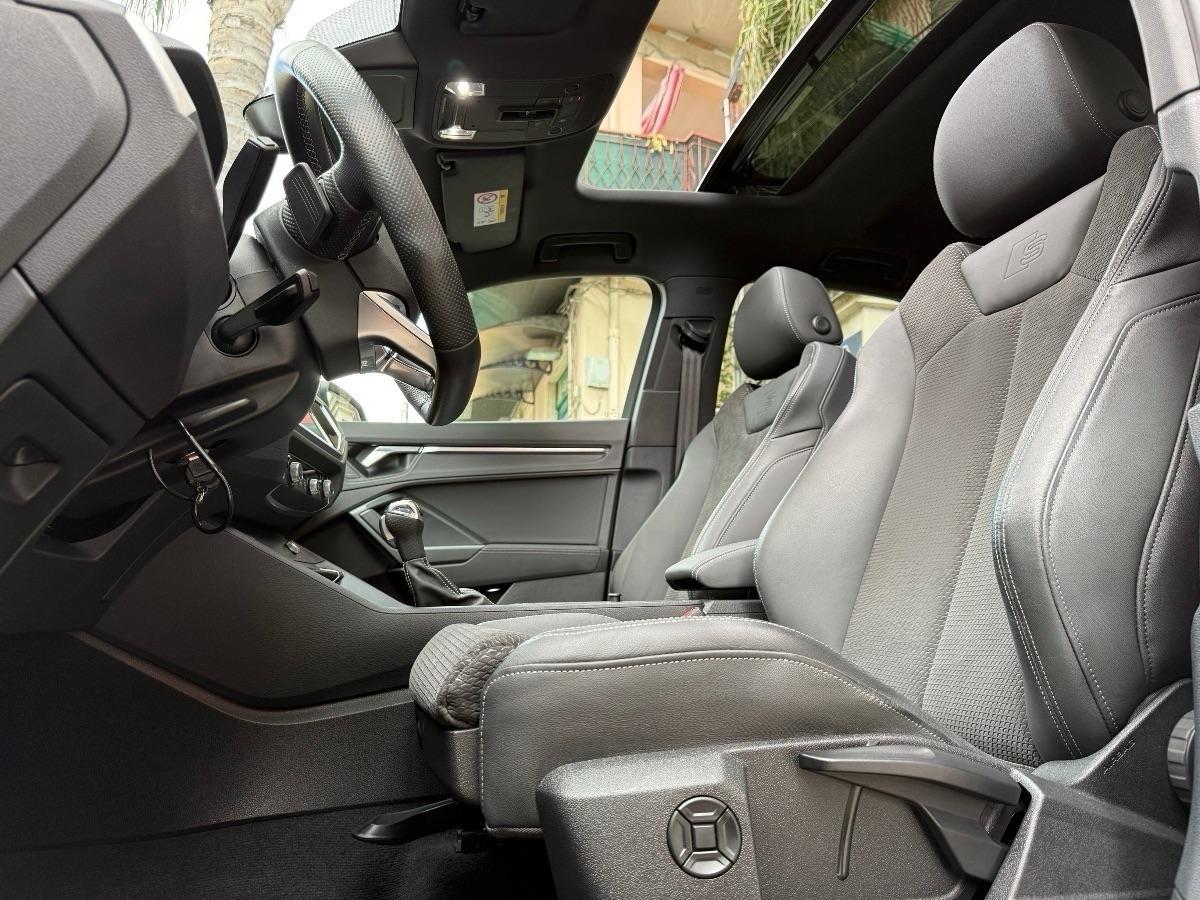 Audi Q3 Sportback Identity Black 35 TDI S-line 150 CV