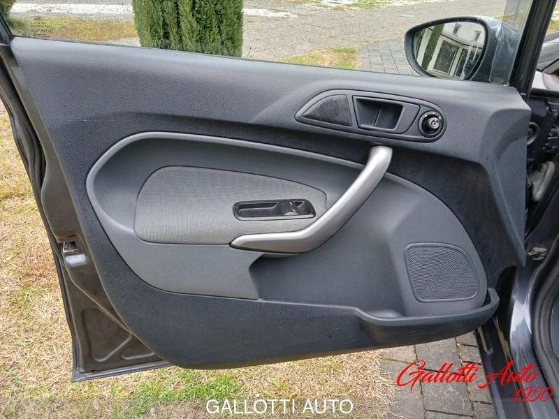 Ford Fiesta 1.4 5 porte GPL