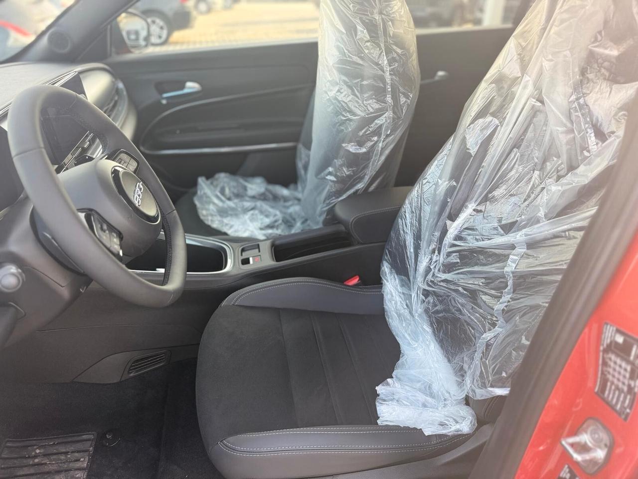 Fiat 600 Hybrid 110 CV DCT MHEV Sport Edizione Milano Cortina 26