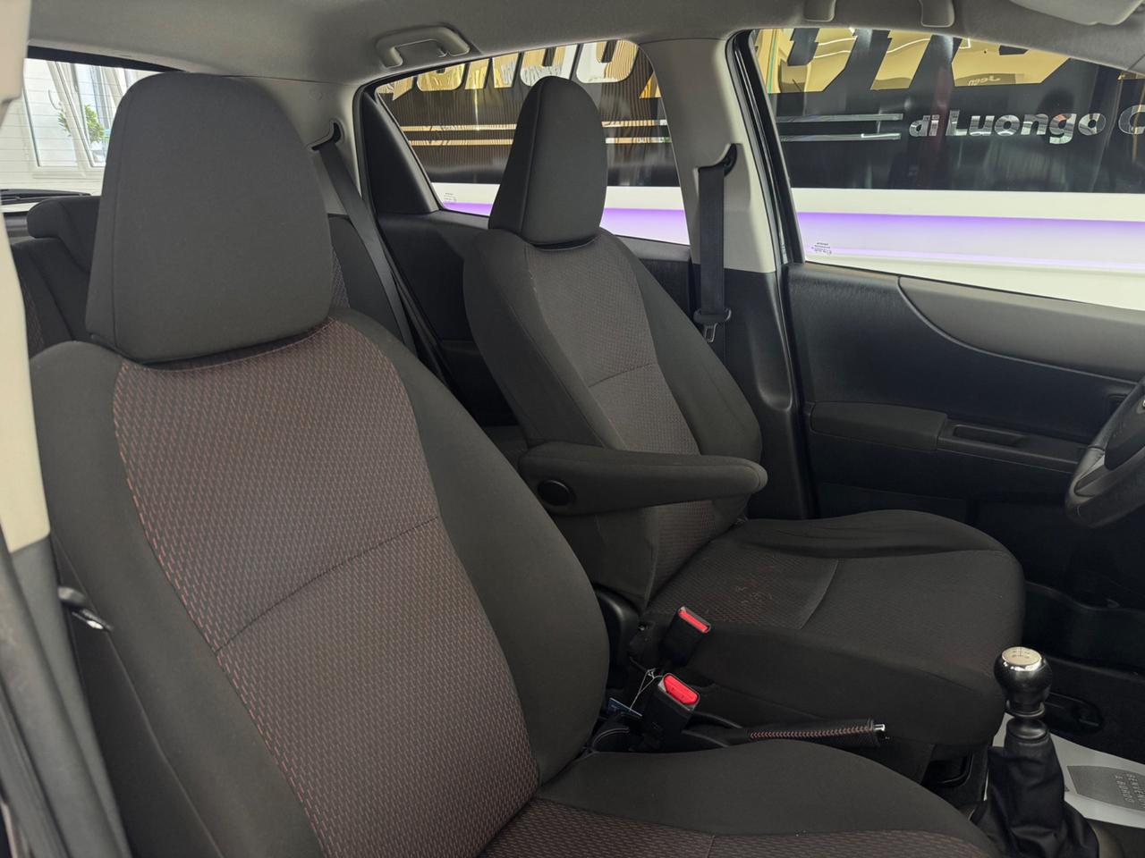 Toyota Yaris 1.4 90 Cv Lounge- Full Opt