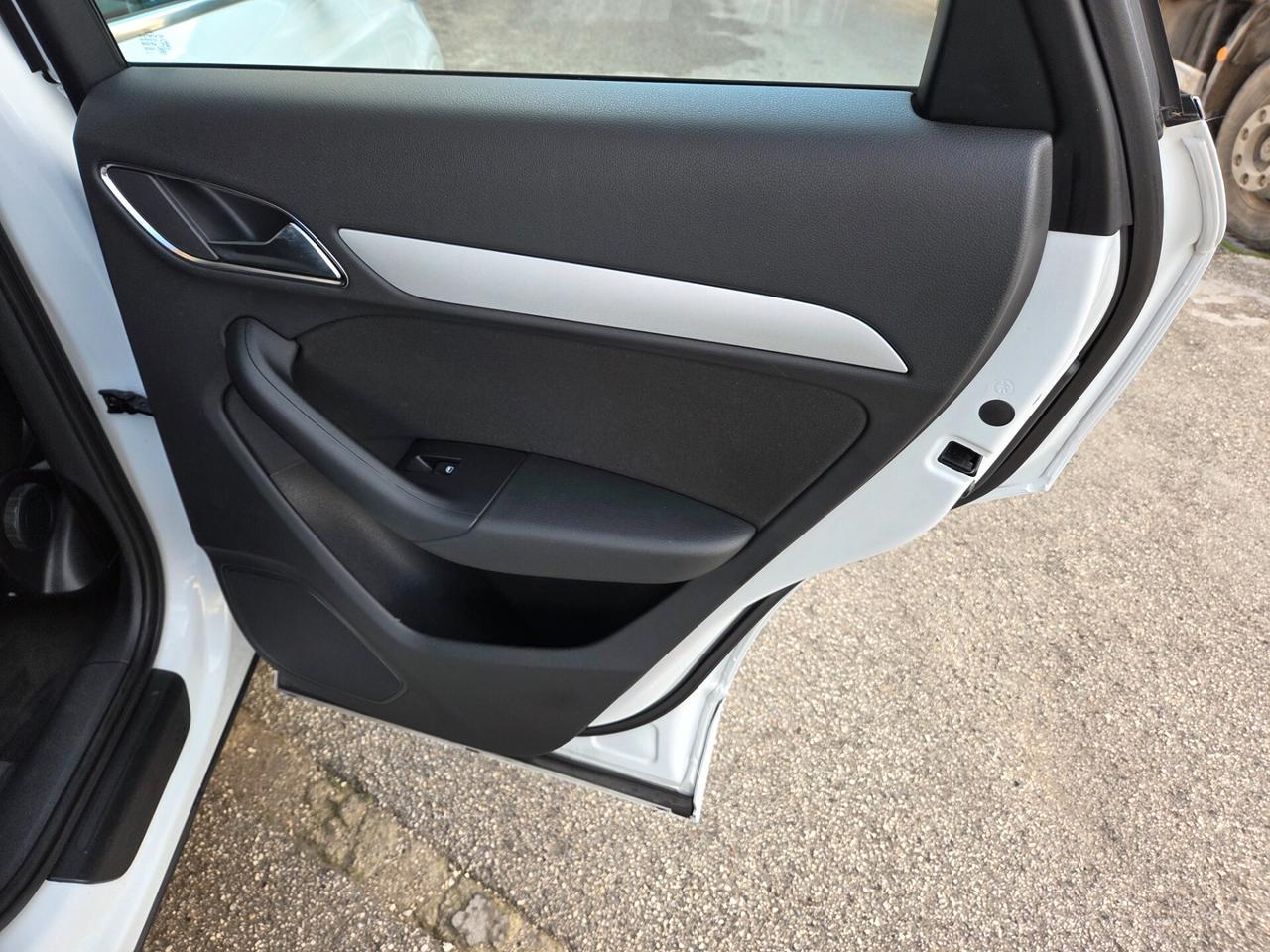 AUDI Q3 2.0 TDI 150 CV SPORT LED KM CERTIF