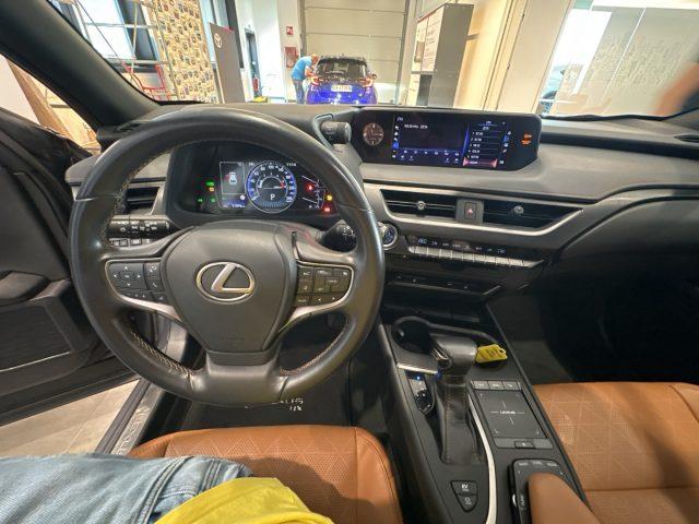 LEXUS UX 250h UX Hybrid 4WD Luxury