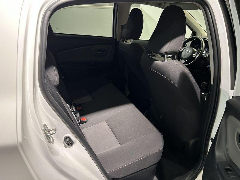 Toyota Yaris Hybrid 1.5 Hybrid Active Plus + CERCHI IN LEGA