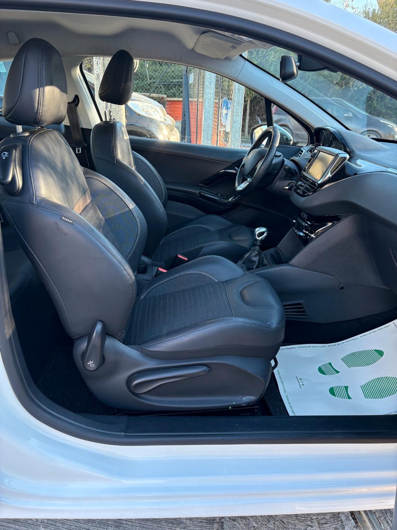 Peugeot 208 Gt-Line 1.6 e-HDi 115 CV