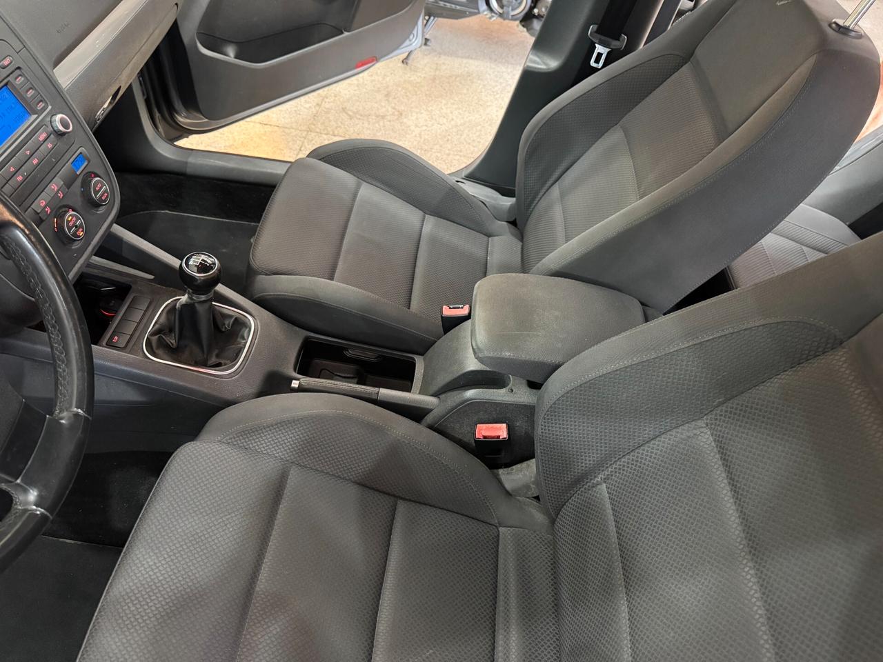 Volkswagen Golf 1.6 16V FSI 5p. Comfortline