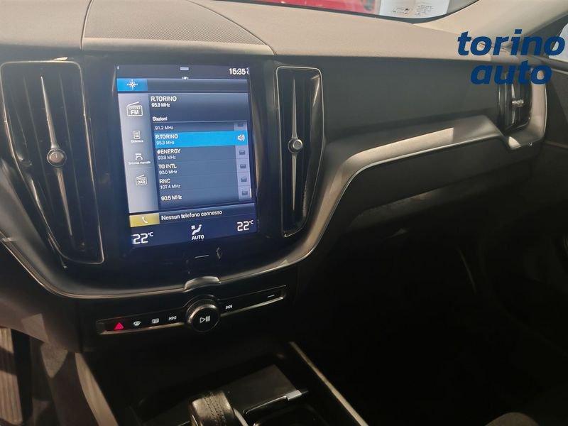 Volvo XC60 B4 automatico Momentum