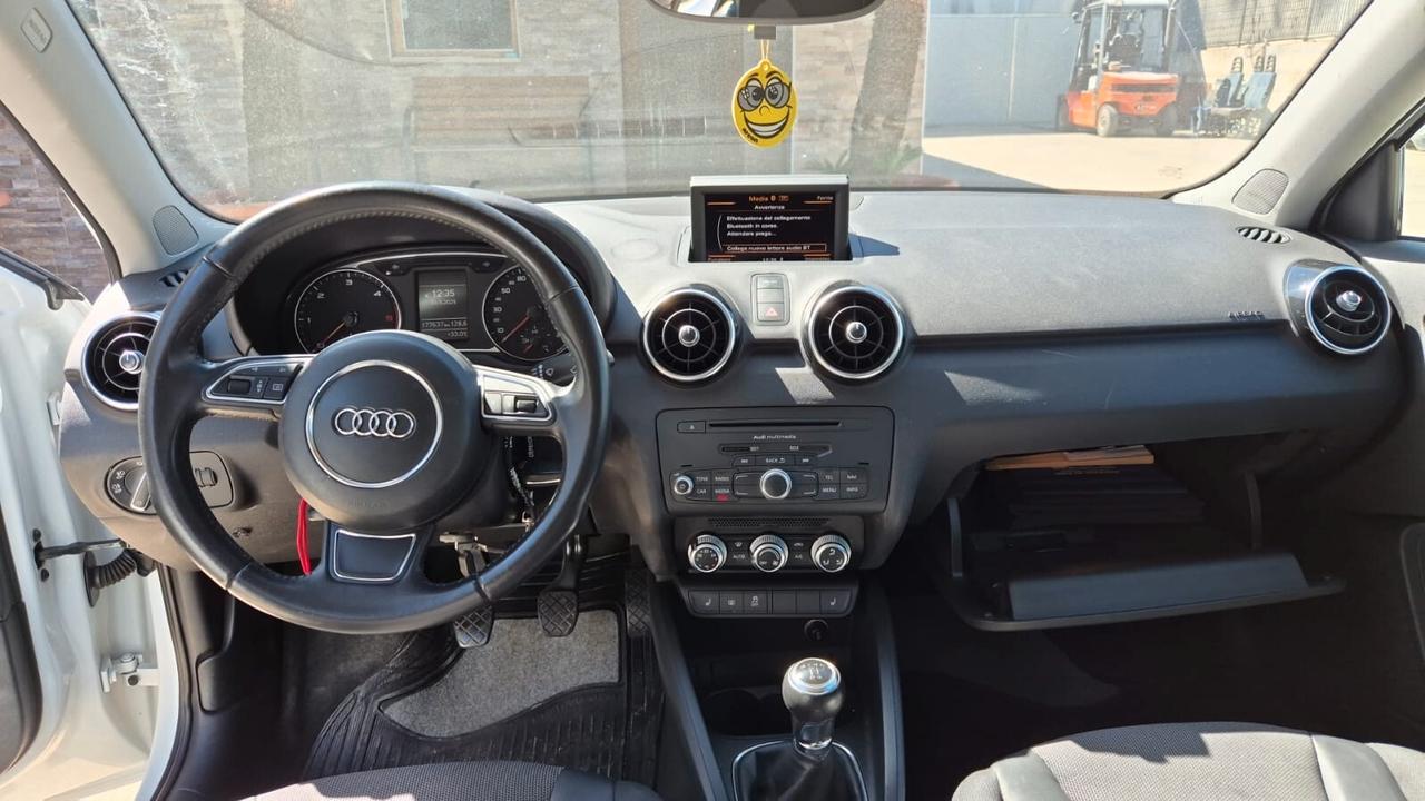 Audi A1 1.6 TDI S line edition plus