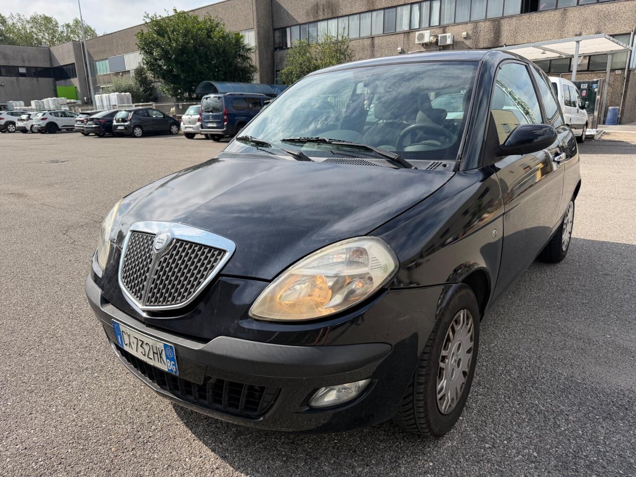 LANCIA YPSILON 1.2 44KW EIRO4 COMERCIANTI