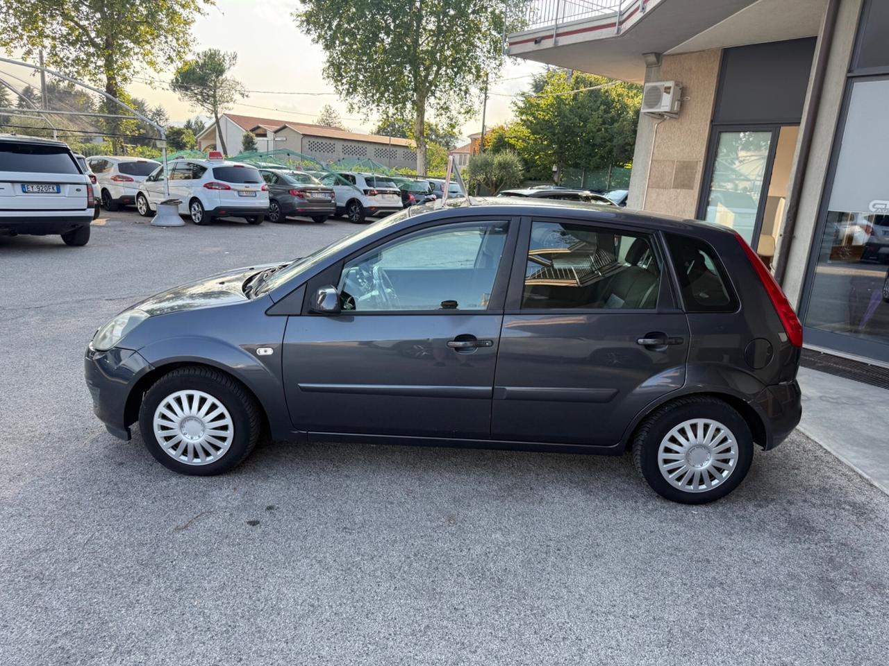 Ford Fiesta 1.2 Benzina 75 Cv - Neopatentati