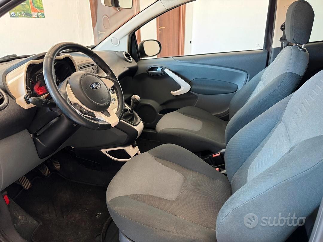 Bellissima Ford Ka anno 2010 con garanzia