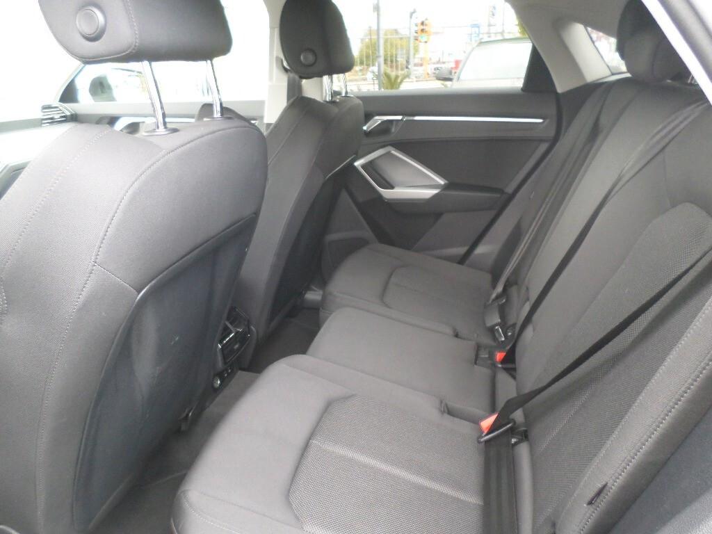 Audi Q3 SPB 35 TFSI S line edition