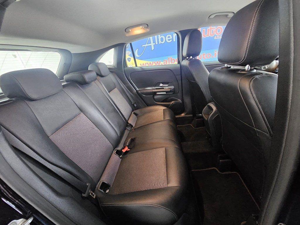 Mercedes-Benz GLA 200 d Automatic Business