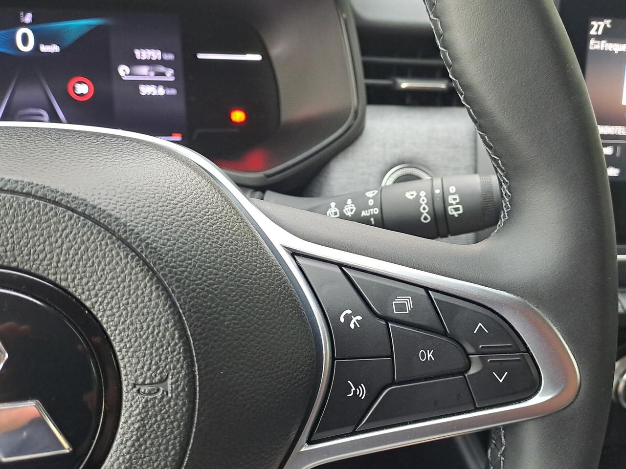 Mitsubishi Colt 1.0L turbo 90 CV Invite