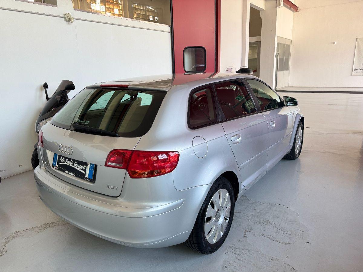 AUDI - A3 - 1.8 TFSI Ambition