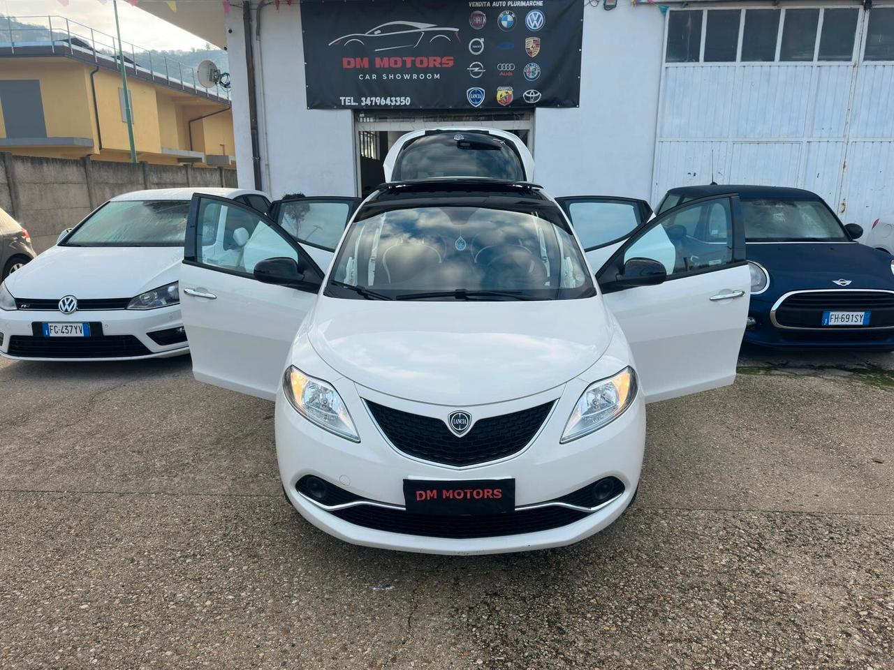 Lancia Ypsilon 1.2 69 CV 5 porte Platinum