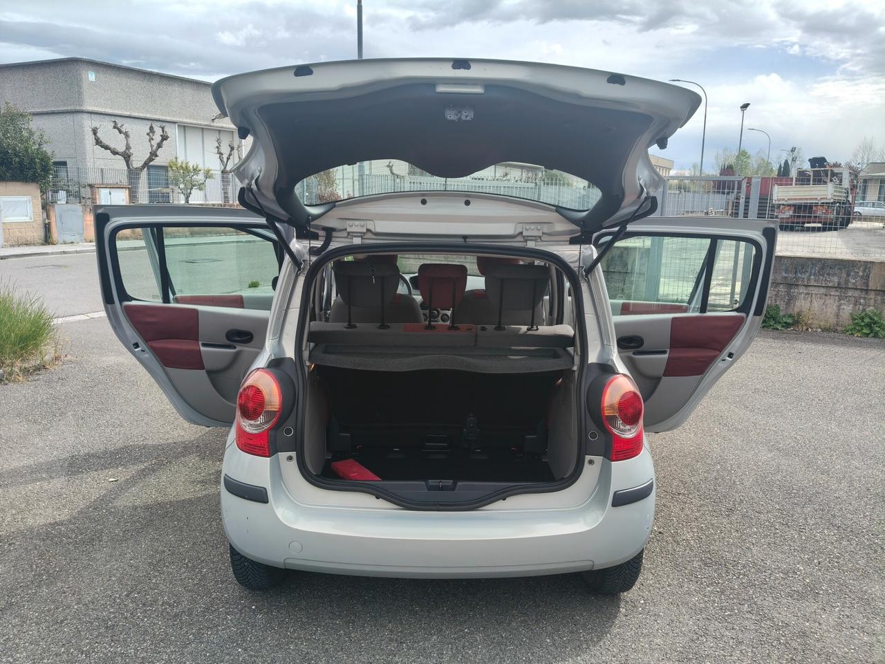 Renault Modus 1.2 benzina PER NEOPATENTATI