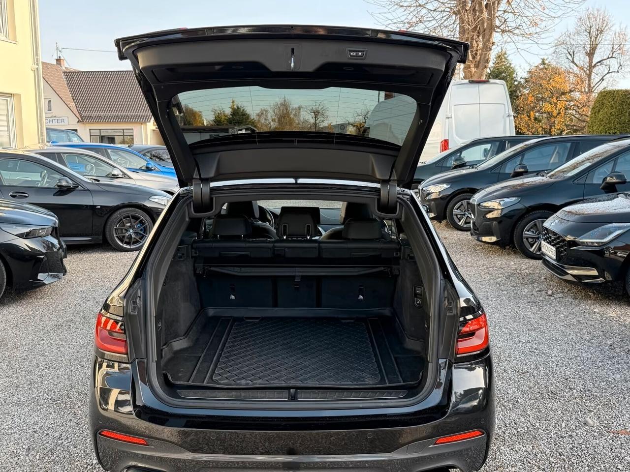 Bmw 520d 48V Touring M-Sport TETTO