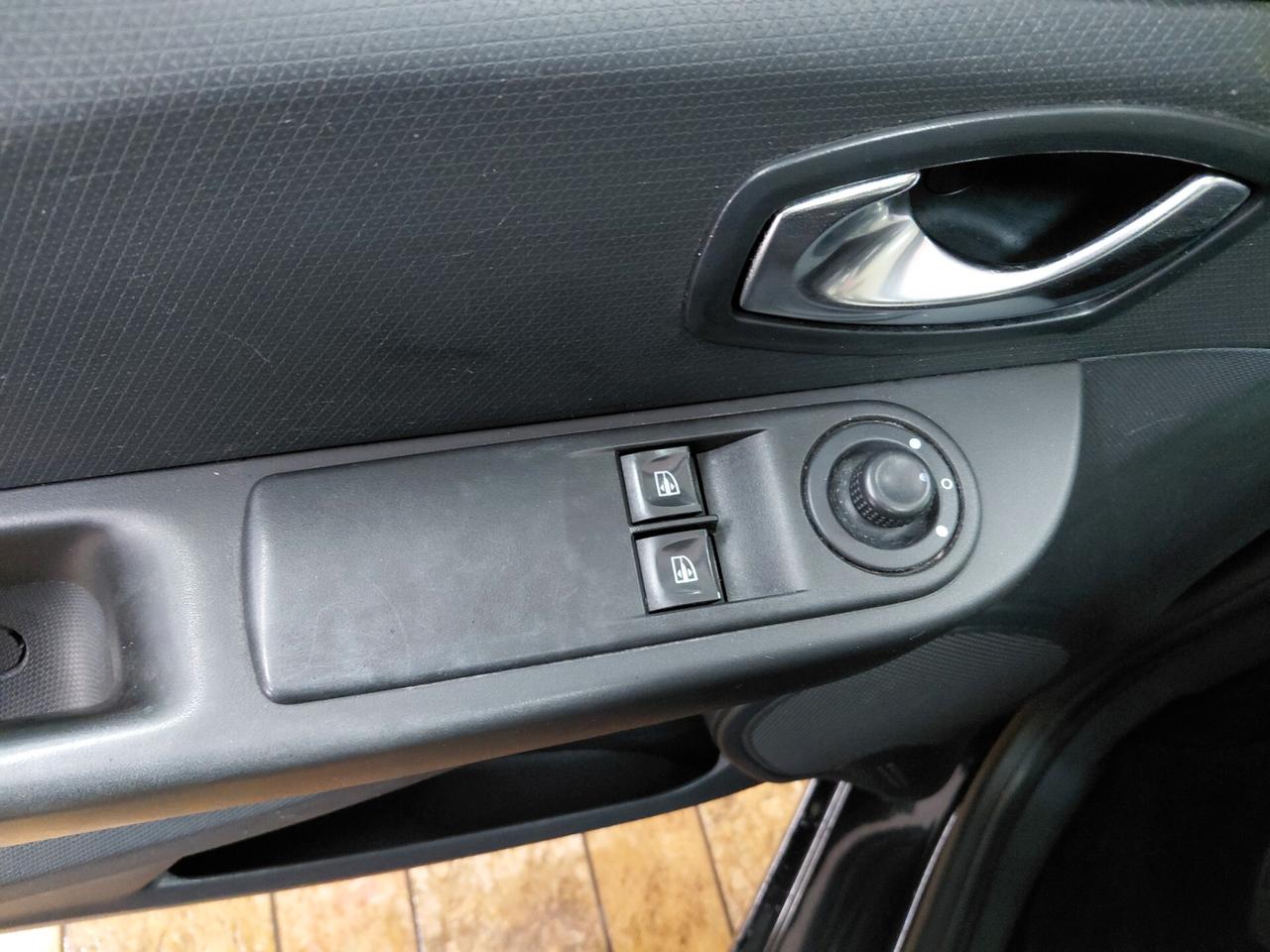 Renault Clio 1.2 75CV GPL 5 porte 2015