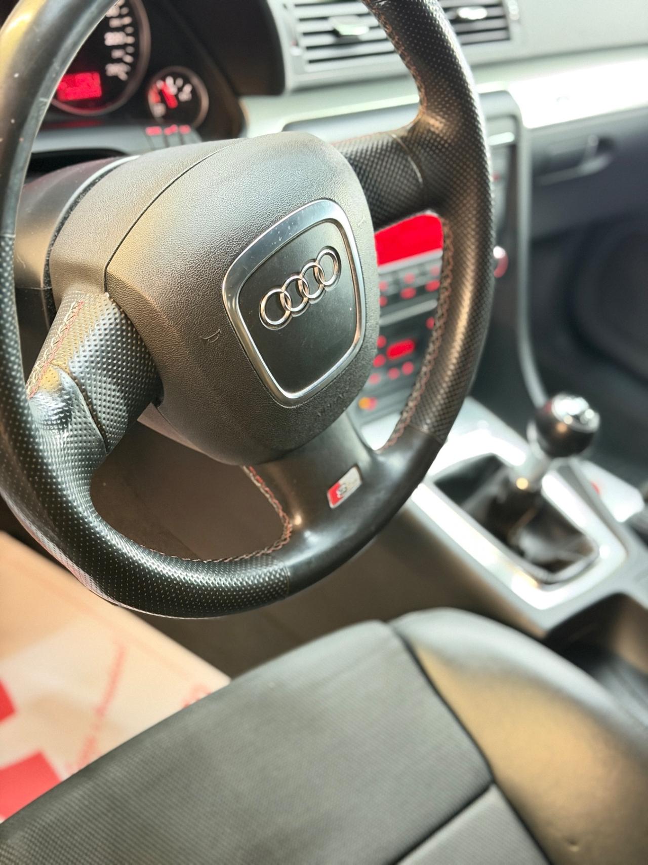 Audi A4 2.0 TDI F.AP. Avant quattro Top plus