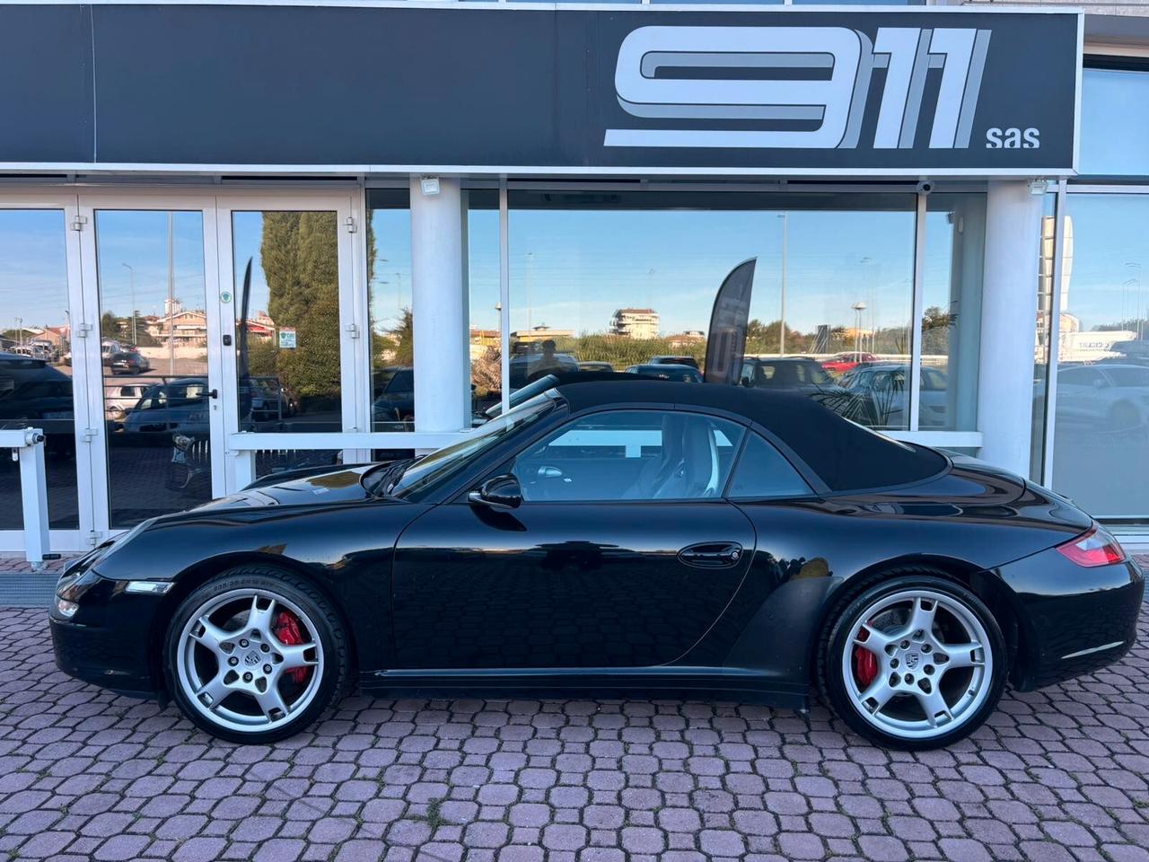 Porsche 911 Carrera 4S Cabriolet
