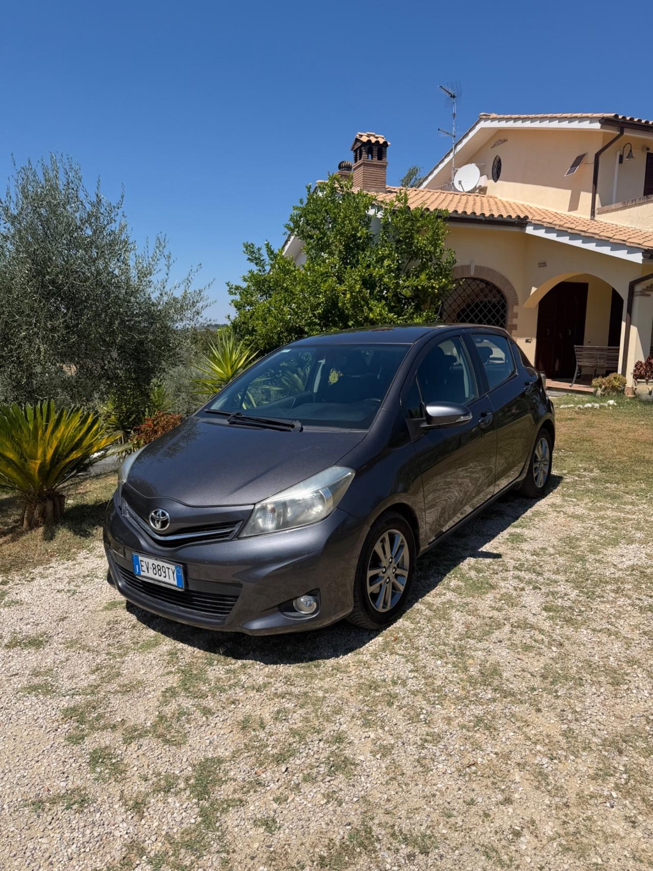Toyota Yaris 1.0 5 porte Lounge