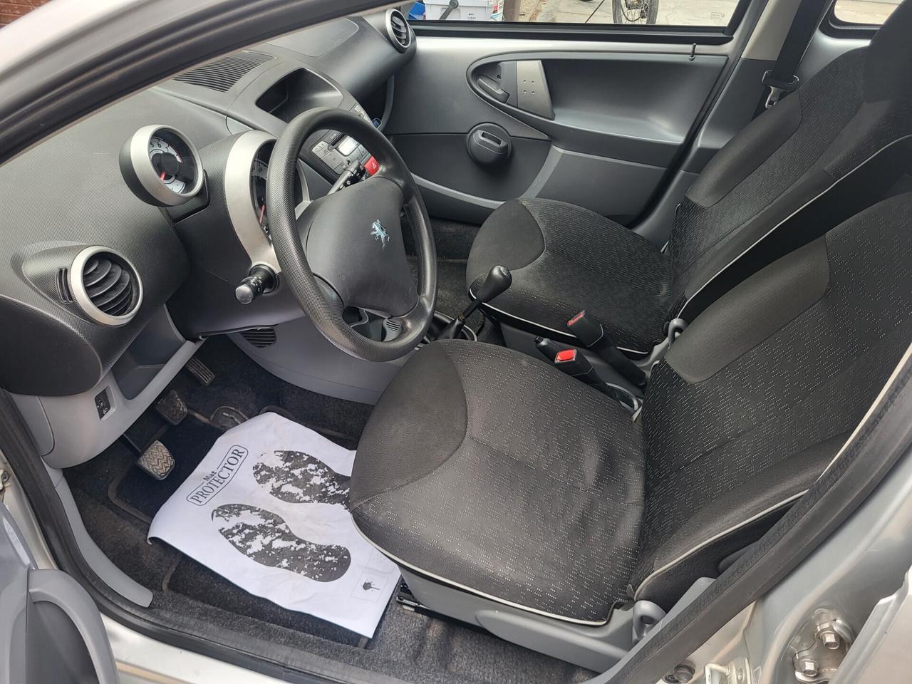 Peugeot 107 1.0 68CV 5p. Active