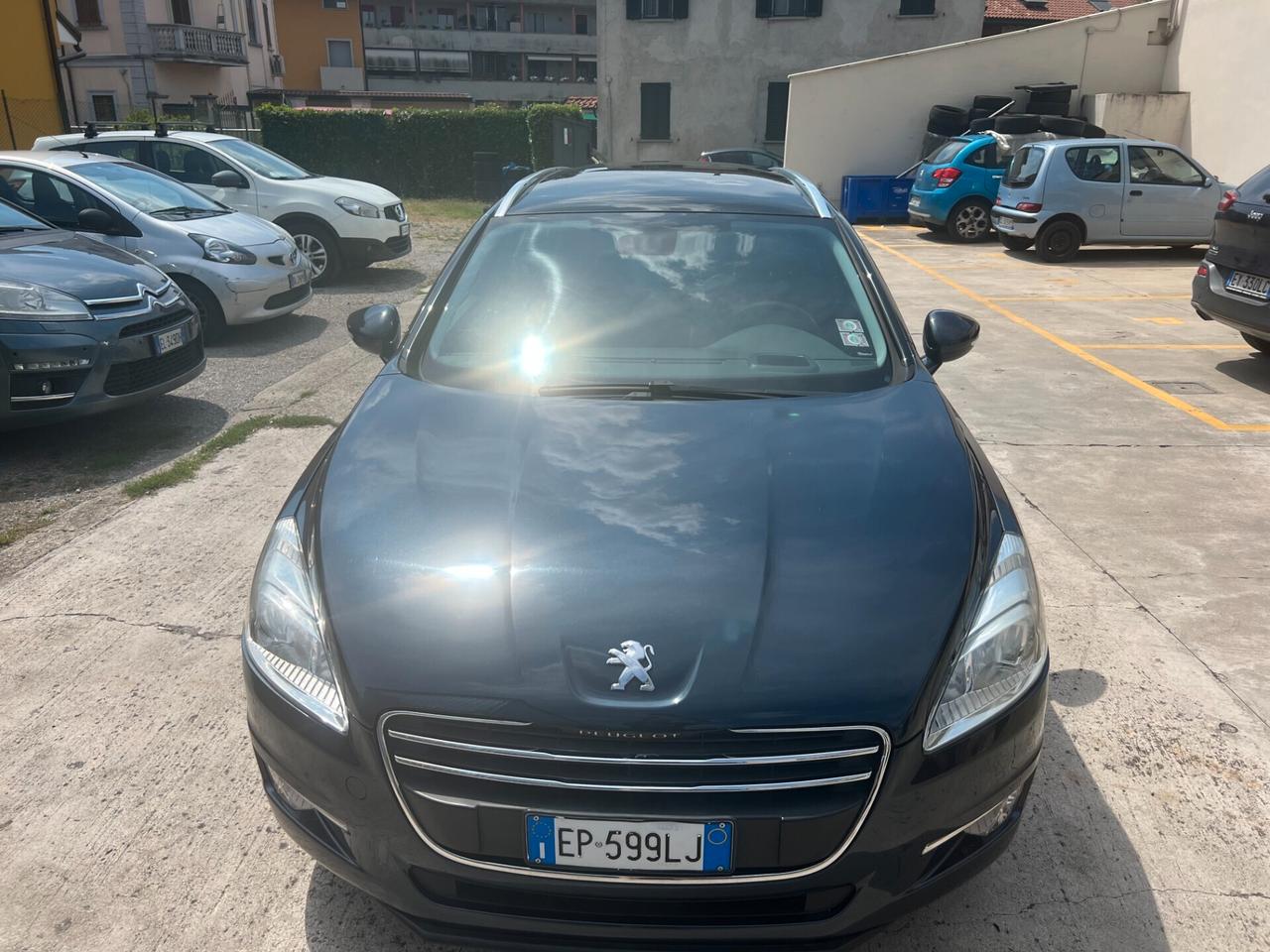 Peugeot 508 2.0 HDi 140CV SW Ciel Allure