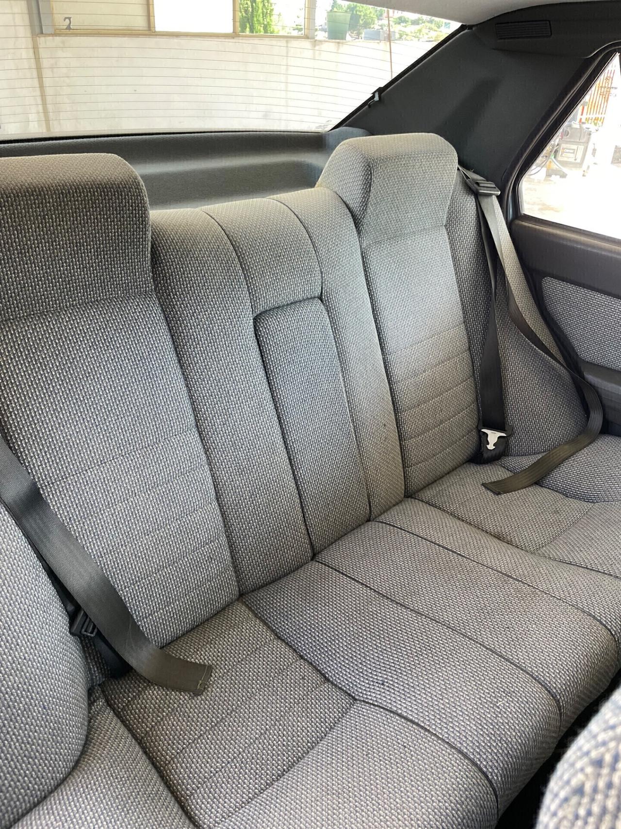 Alfa Romeo 75 1.8