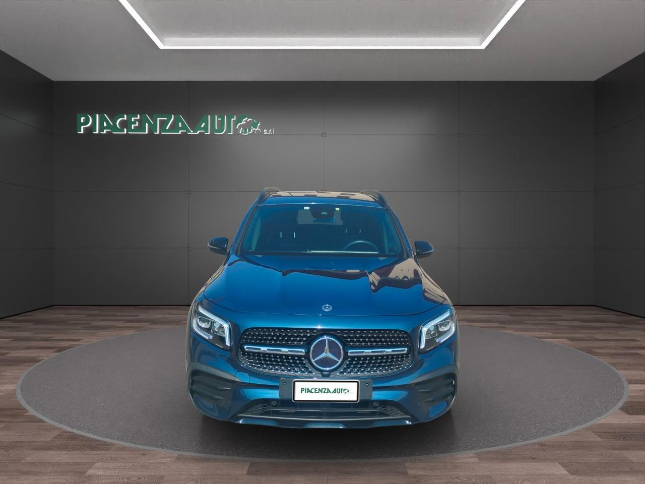 Mercedes GLB 200 d Premium 4MATIC..AMG.TELECAMERA.NAVI