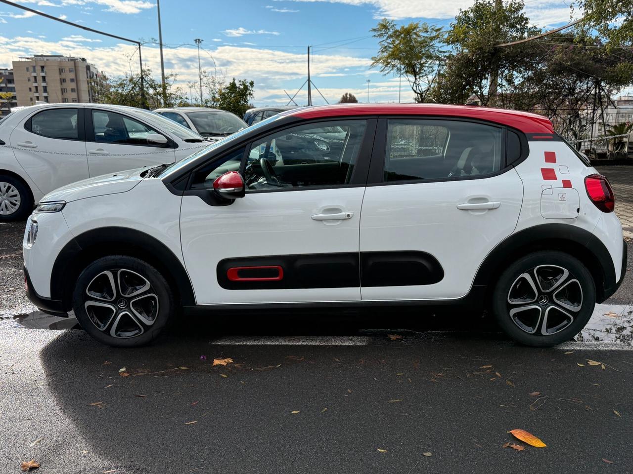 Citroen C3 83cv Benzina 5 porte Shine Navi bicolor pdc