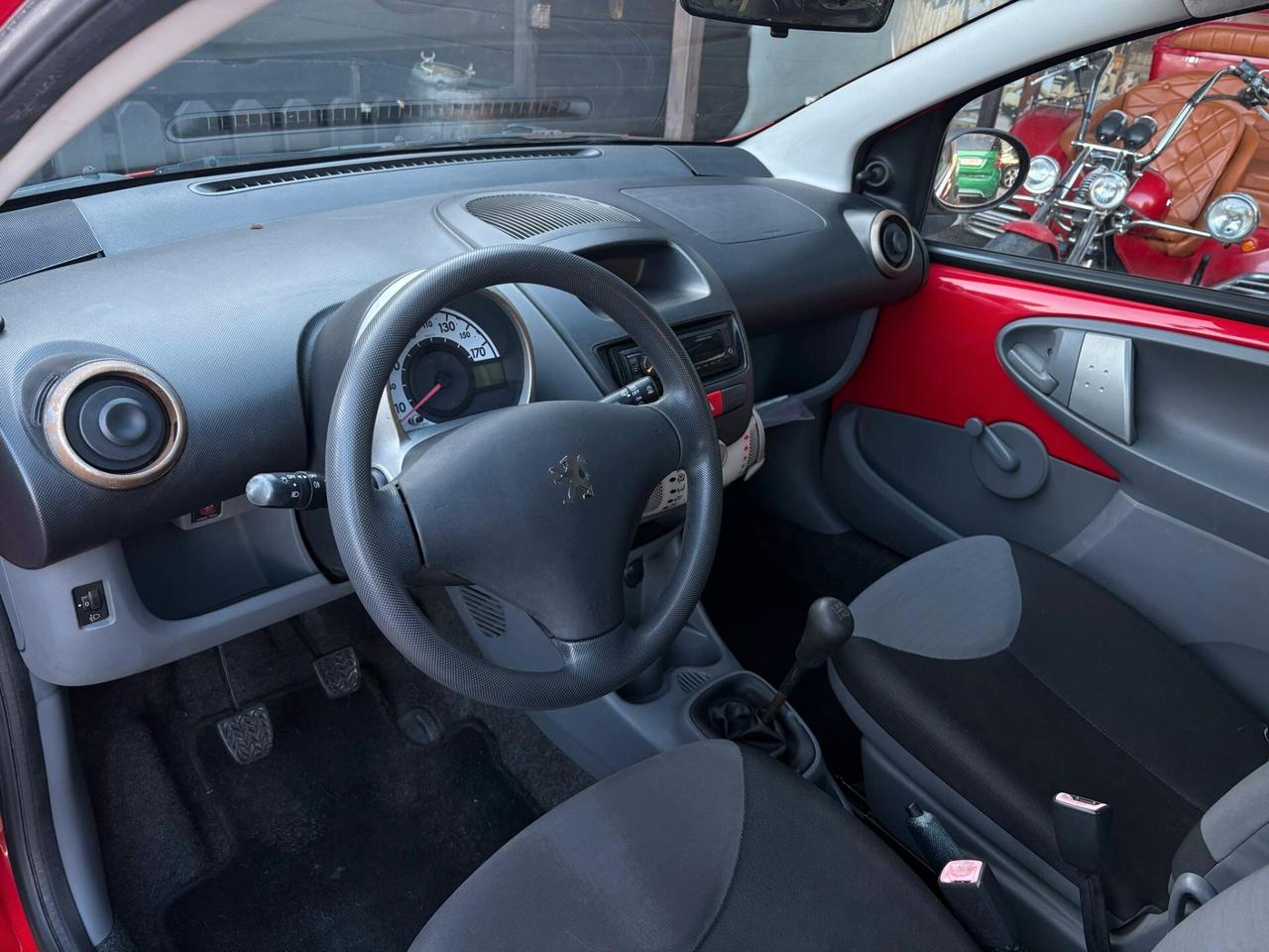 Peugeot 107 1.0 68CV 3p. Sweet Years