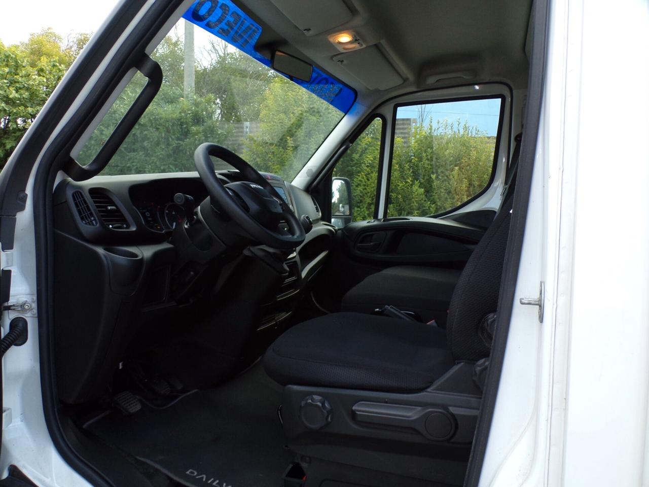 IVECO DAILY 35C12 CON CELLA FRIGO