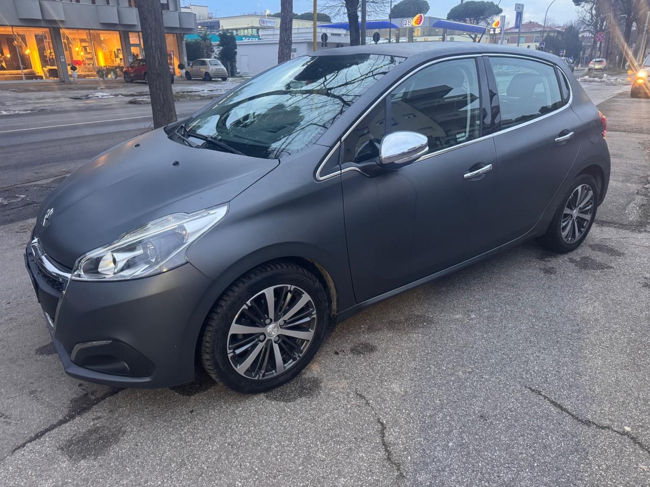 Peugeot 208 BlueHDi 75 5 porte Allure garanzia 12 mesi