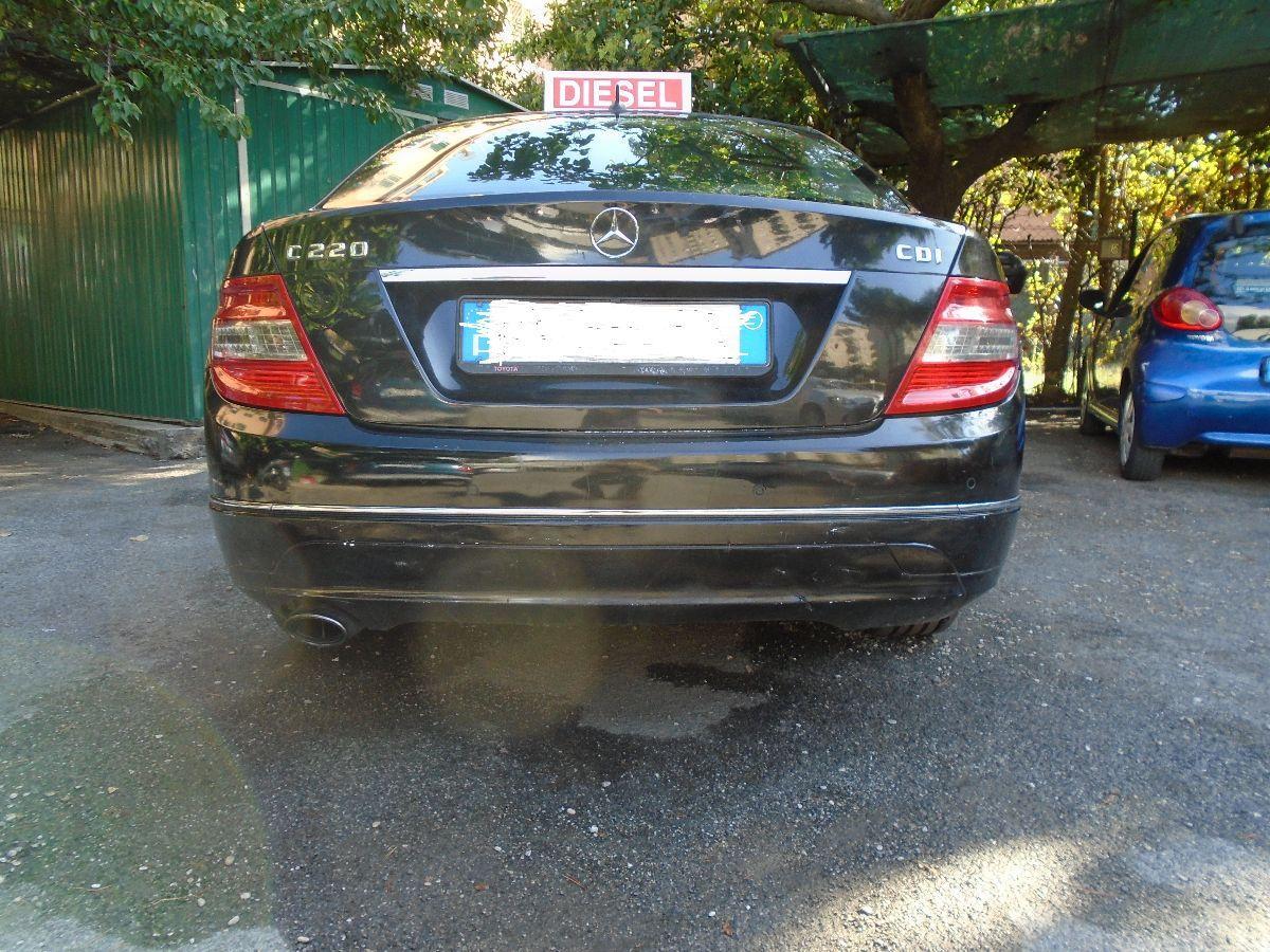 MERCEDES C 220 cdi Elegance 220000 KM