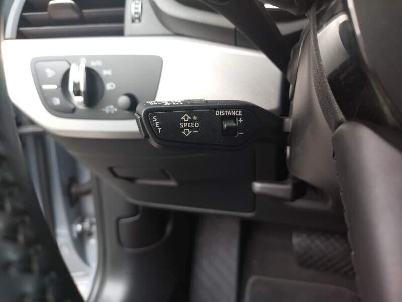 Audi A4 Avant 2.0 TFSI g-tron S-LINE MATRIX LED, ACC, CERCHI 18!!!!