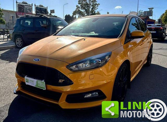 FORD Focus 2.0 EcoBoost 250 CV ST3