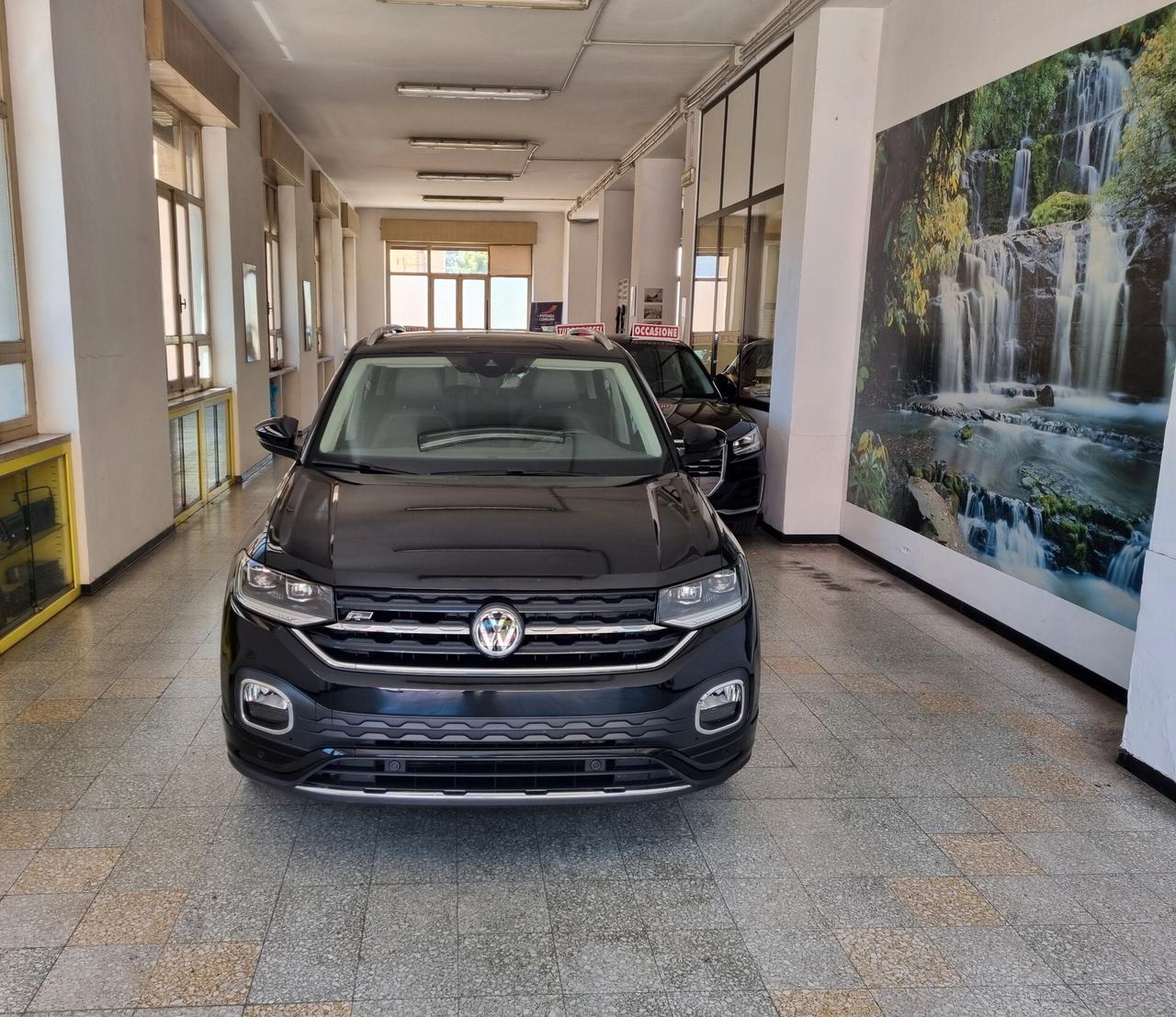 Volkswagen T-Cross 1.6 TDI SCR 95cv DSG R-Line, FULL LED, TELECAMERA, NEOPAT.