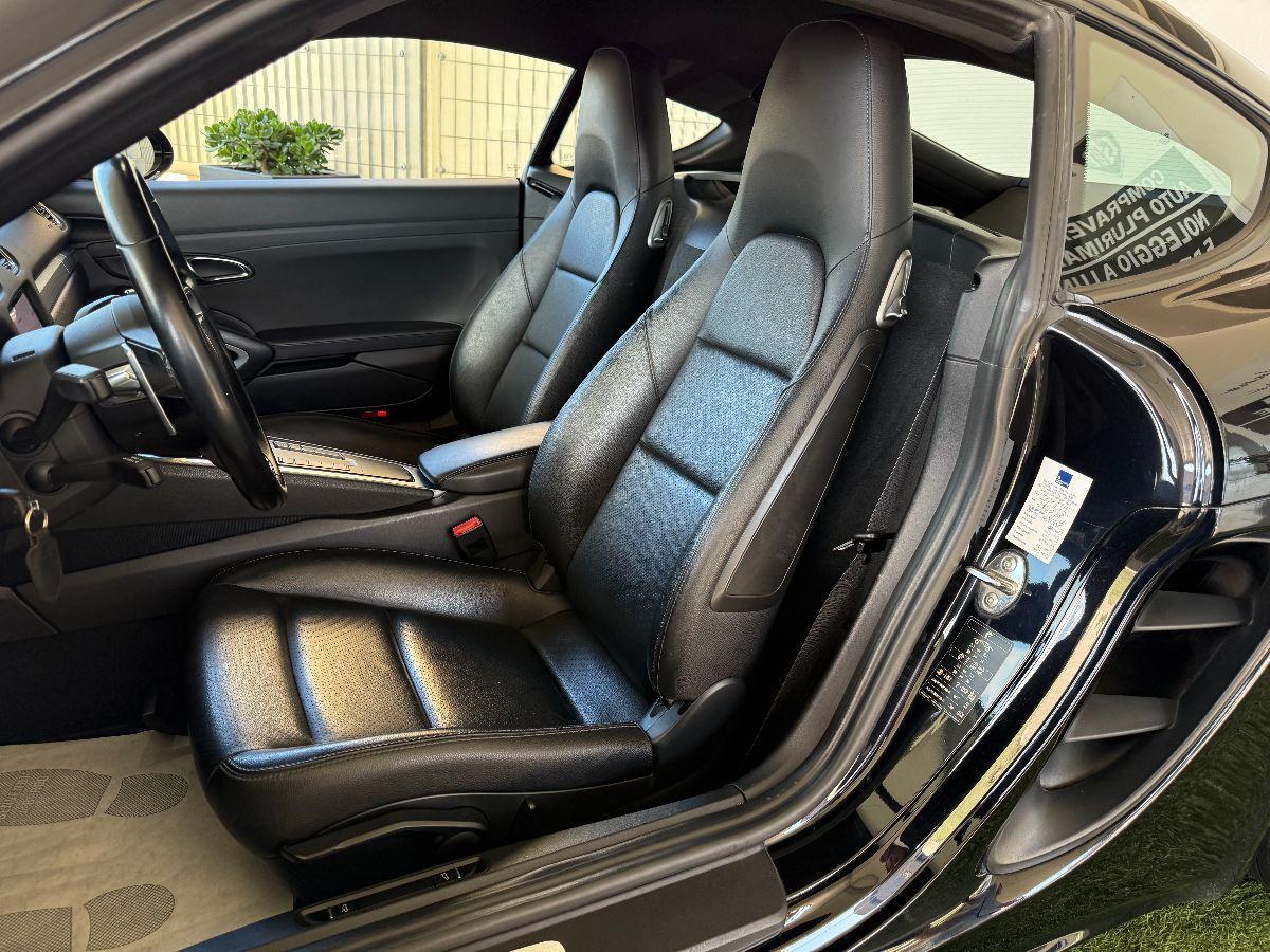 PORSCHE - 718 cayman -